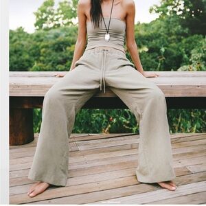 Aritzia Sun-dried Olive Linen Pants